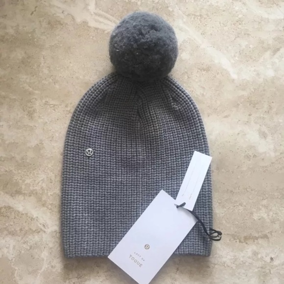 NWT Lululemon Cozy Up Toque Beanie grey HCMG - Picture 2 of 4